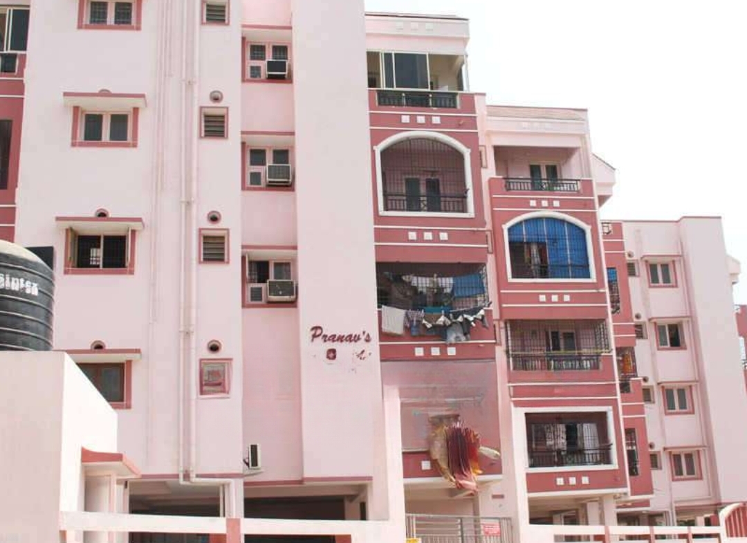 pranav shruthi apartments