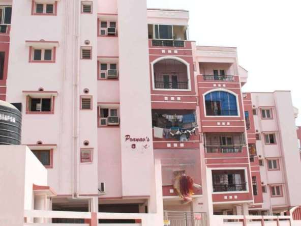 pranav shruthi apartments