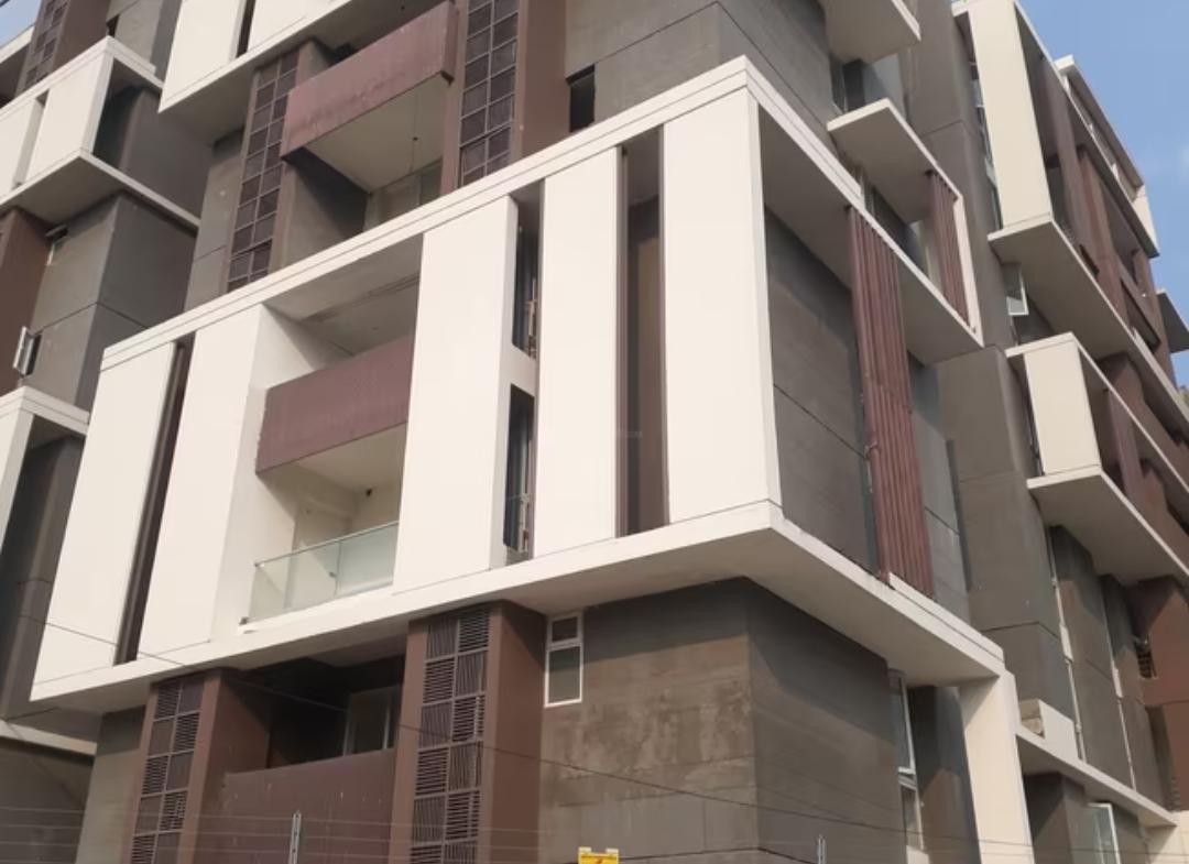 O2 Square Residences